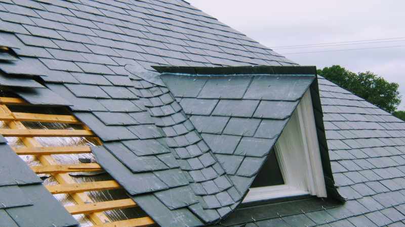 Photo de couverture de EC Couverture couvreur nantes